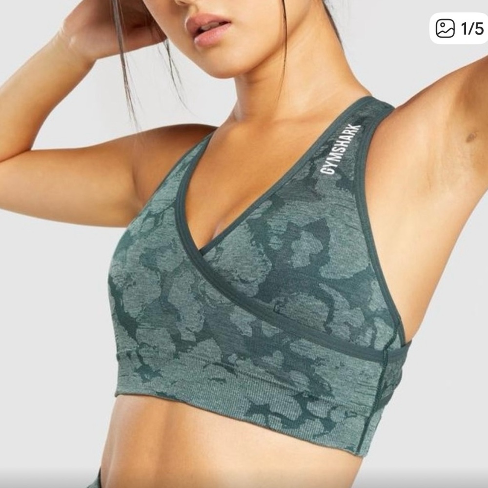 Gymshark Camo Green Sports Bra Size M NWOT